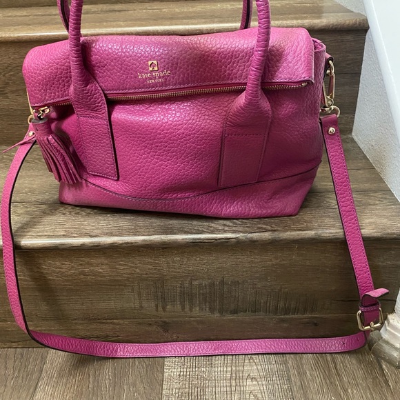 Kate spade medium sized bag. - Picture 2 of 2